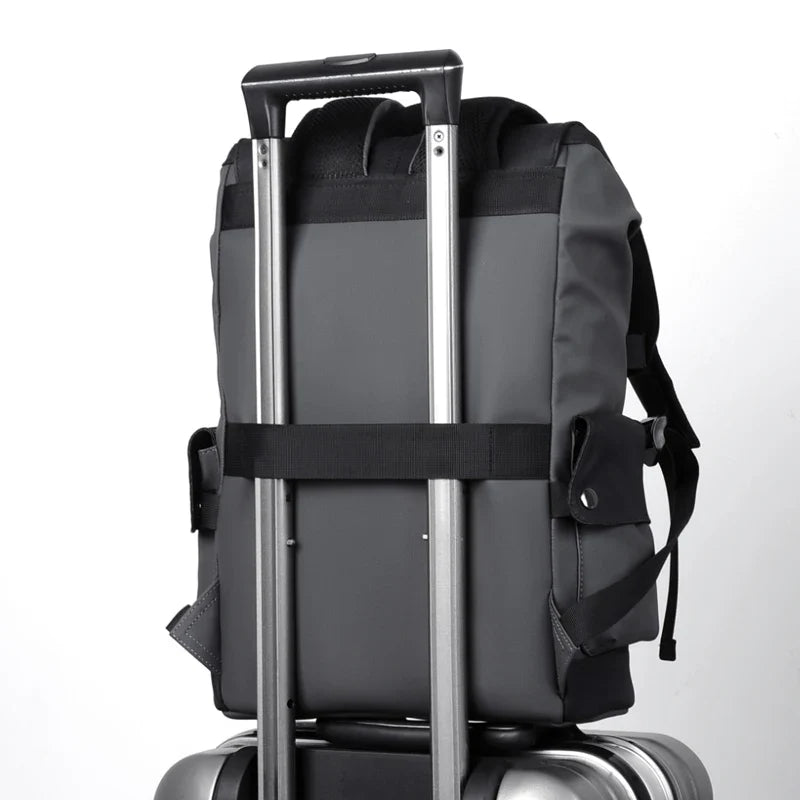 Mochila de Viaje de PU Impermeable – Elegancia y Versatilidad