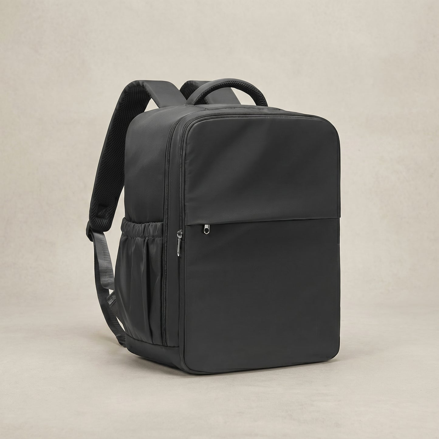 Mochila de Cabina Negro: Viaja con Estilo y Ahorro